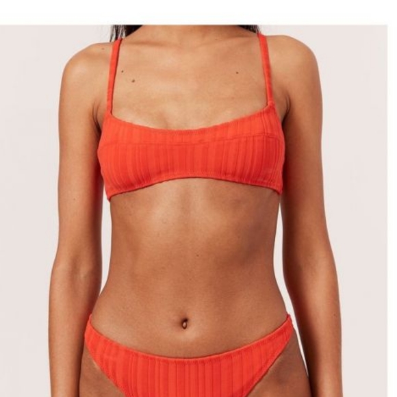 Solid & Striped The Elsa Bikini Top - Picture 3 of 8